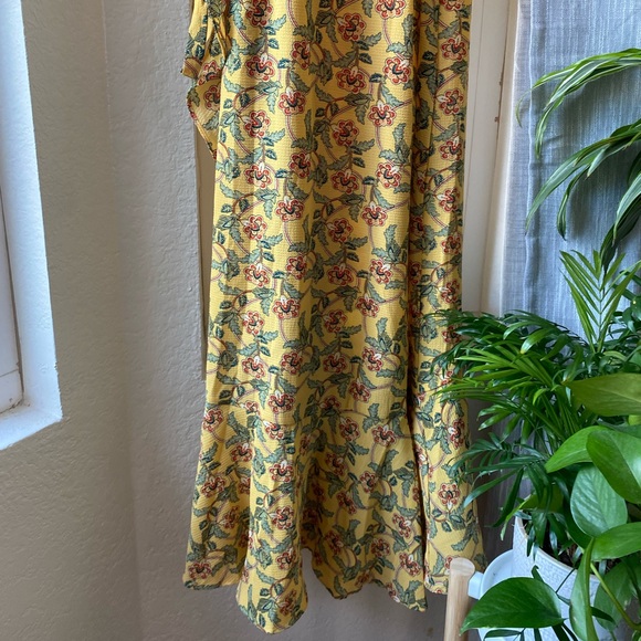 Max Studio Patterned Ruffle Wrap Midi Dress - Picture 7 of 10